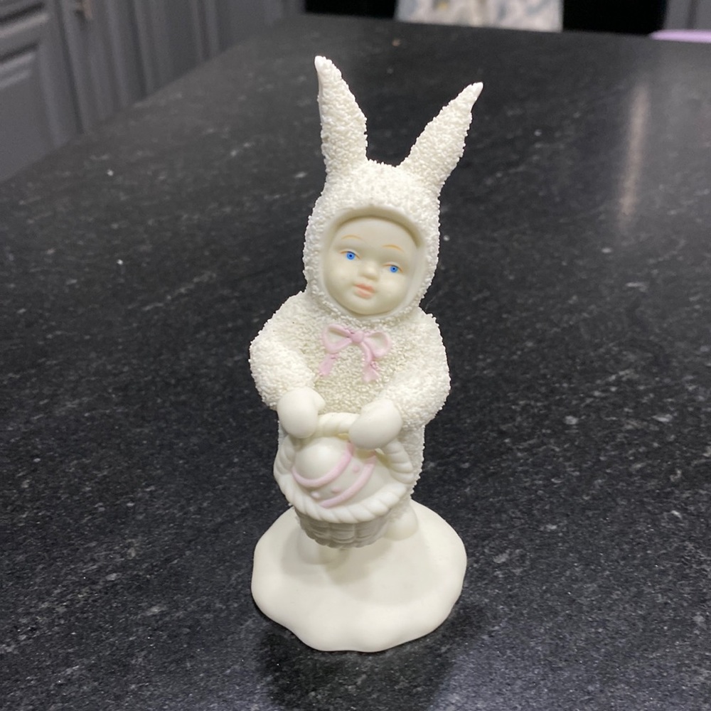 Department 56 Snow bunnie